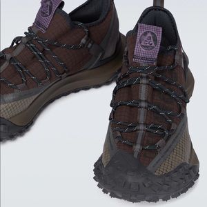 NWT NIKE ACG mountain fly low hiking sneaker